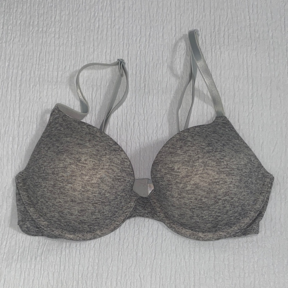 PINK Victoria’s Secret Gray Thin Lined Bra 34B